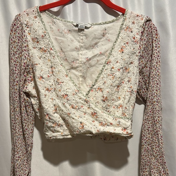 American Eagle Outfitters Floral Top- - Picture 1 of 5